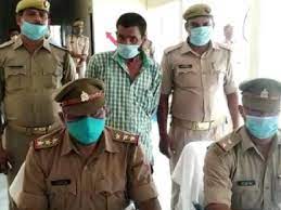 मिर्जापुर में गौ तस्कर गिरफ्तार जंगल के रास्ते गौवंशों को ले जा रहे थे तस्कर