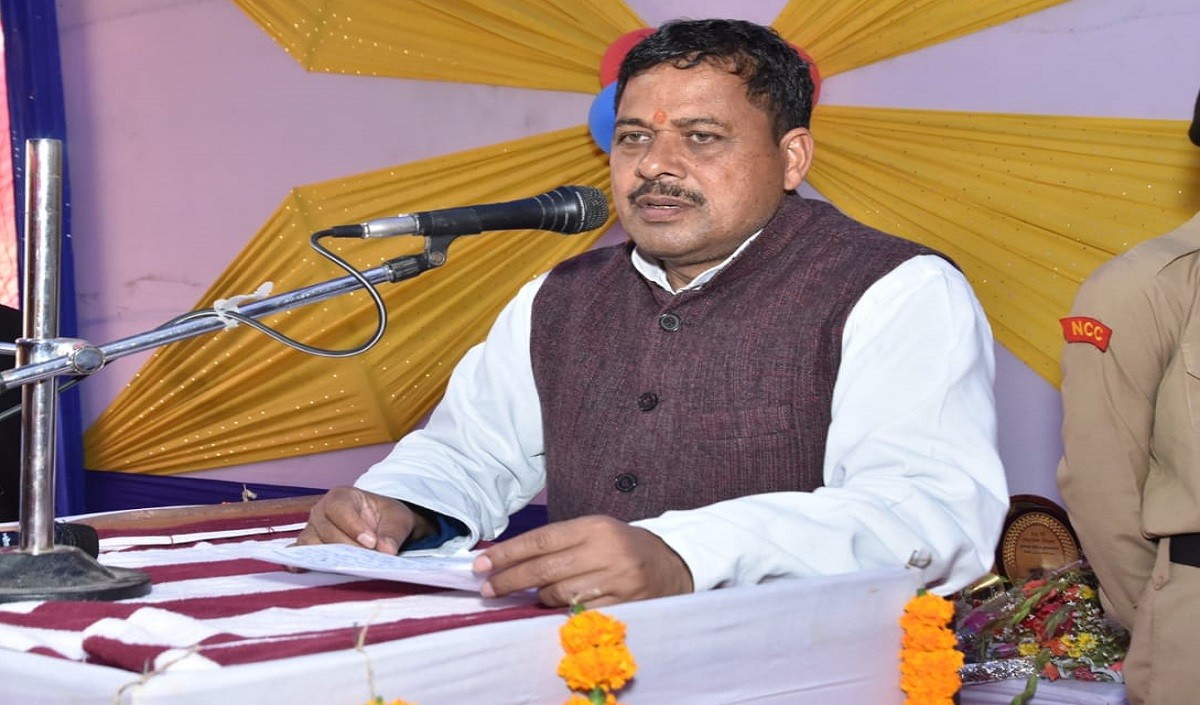 गिरधारी यादव: कांग्रेस से की थी राजनीति की शुरुआत आज नीतीश की पार्टी से हैं सांसद