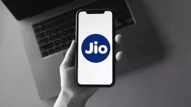 अब Apple iPhones में चलाएं Jio का 5G नेटवर्क