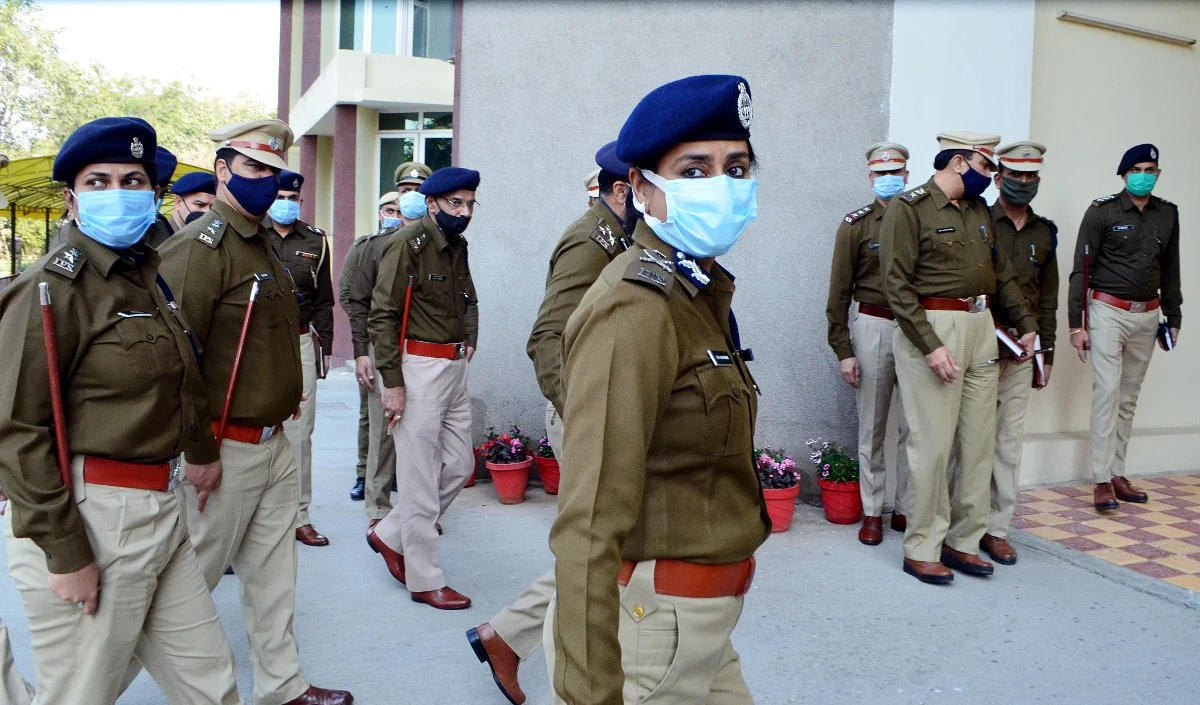 हरियाणा पुलिस ने वसूली गिरोह का भंडाफोड़ किया एएसआई समेत तीन लोग गिरफ्तार