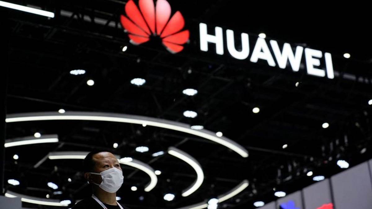 New Delhi: चीनी टेक कंपनियों पर अमेरिका ने चलाया हथौड़ा, Huawei-ZTE समेत 5 फर्मों के दूरसंचार उपकरणों पर बैन