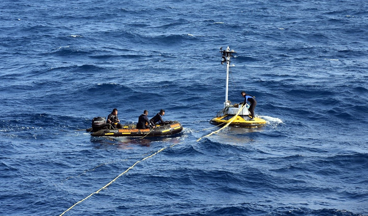 पाक की नापाक साजिशों पर भारत का वार Indian Coast Guard ने ऐसे सिखाया सबक