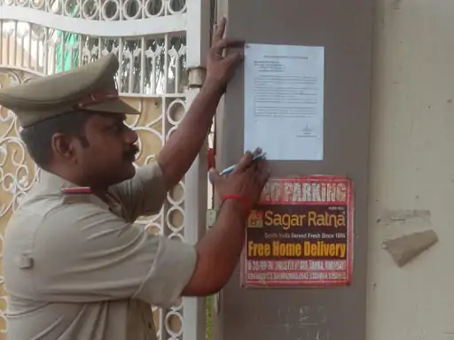 दो बिल्डर और एक हिस्ट्रीशीटर पर कसा शिकंजा वाराणसी के बिल्डरों पर व्यापारी की जमीन कब्जाने का आरोप