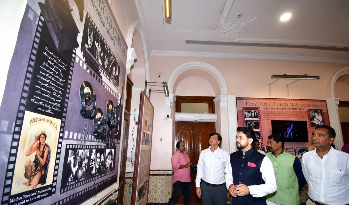 भारत की सॉफ्ट पावर है सिनेमा लाखों दिलों पर राज करता है: अनुराग ठाकुर