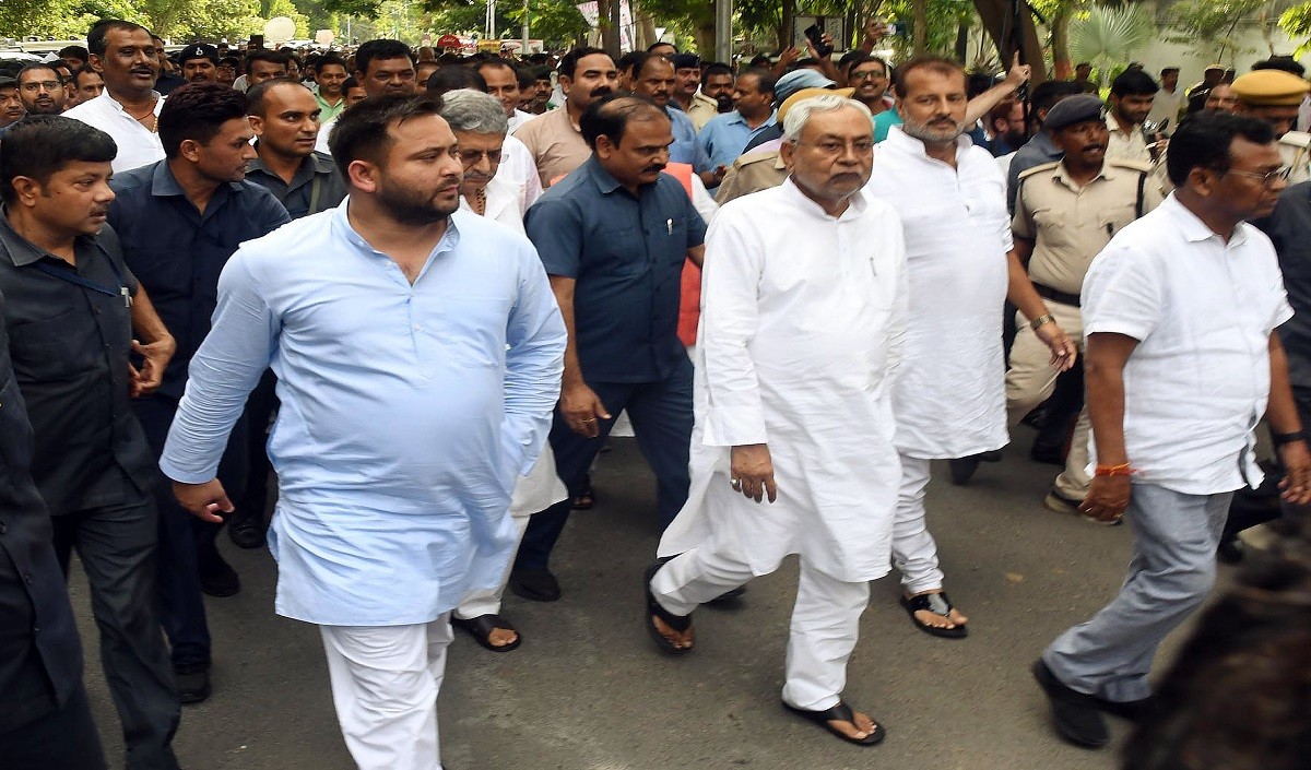 जदयू की बैठक में भाजपा पर पीठ में छुरा घोंपने का आरोप लगा