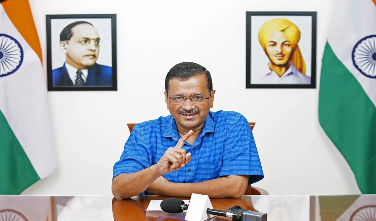 केजरीवाल ने गुजरात में लगाया महाव्यापम घोटाला होने का आरोप