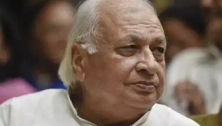 केरल: राज्यपाल के विधिक सलाहकार, कुलाधिपति के स्थायी वकील ने पद छोड़ा