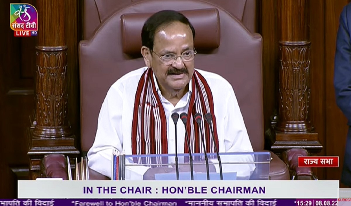 जब उपराष्ट्रपति पद के लिए चुना गया तो वेंकैया नायडू के बहने लगे थे आंसू