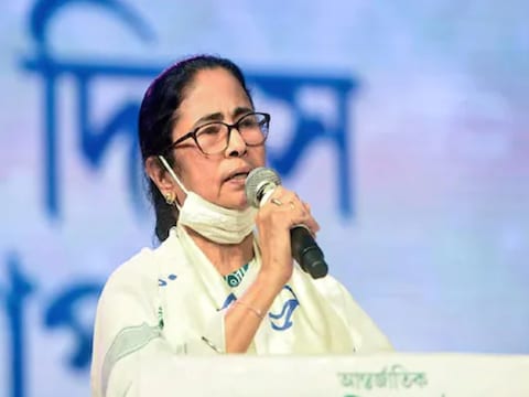 अनुब्रत मंडल की गिरफ्तारी पर भड़की ममता बनर्जी CBI-ED के लिए कह डाले अपशब्‍द