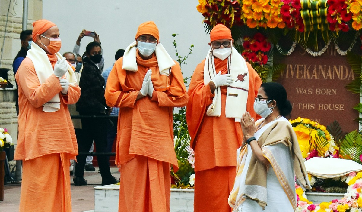 केंद्रीय प्रतिनियुक्ति नियमों में बदलाव से राज्यों का प्रशासन प्रभावित होगा: ममता ने मोदी से कहा