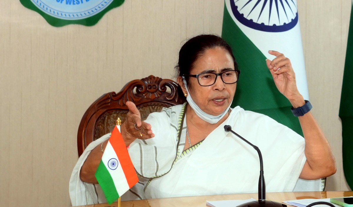 गणतंत्र दिवस परेड से बोस की झांकी हटाने के केंद्र के कदम से स्तब्ध ममता ने मोदी को लिखा पत्र