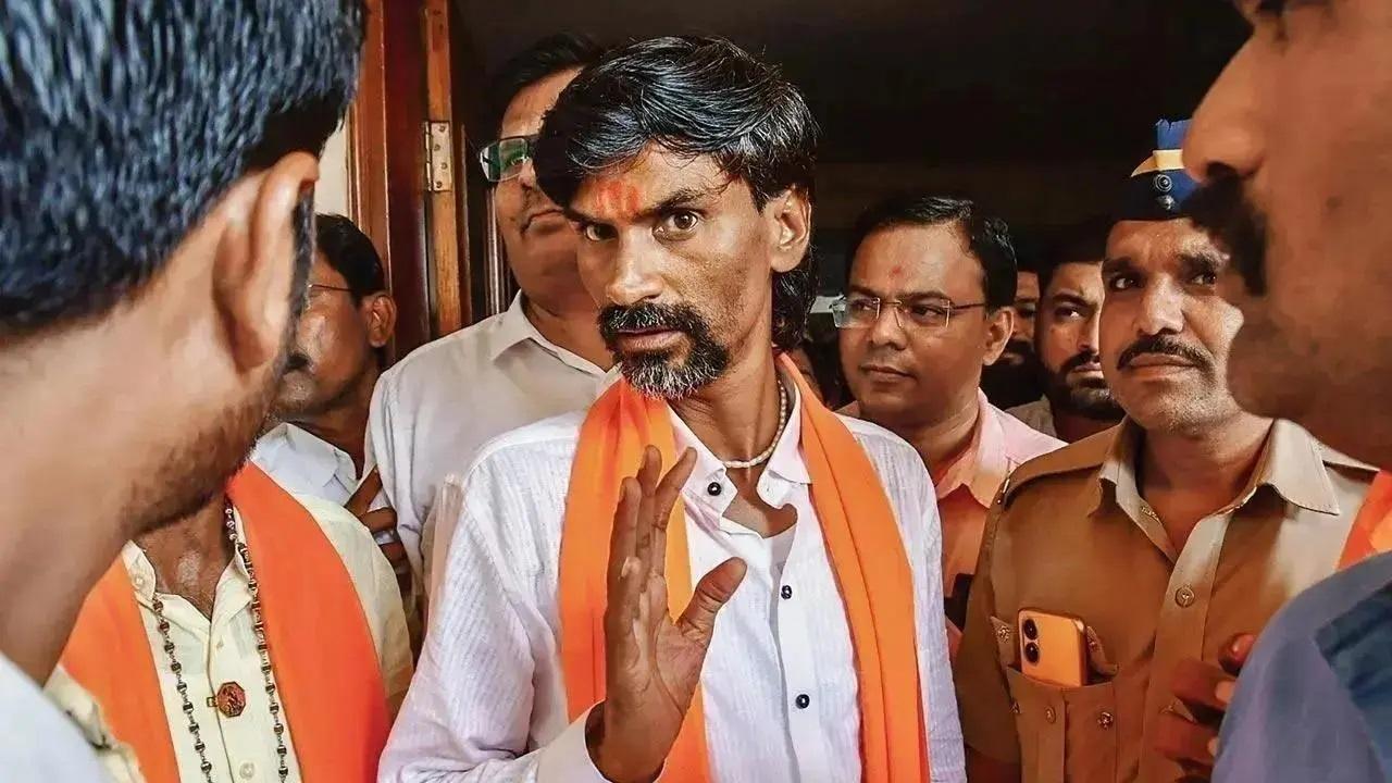 Maratha quota stir: मनोज जारांगे के नेतृत्व में विरोध प्रदर्शन जारी, जालना की अंबाद तहसील में कर्फ्यू