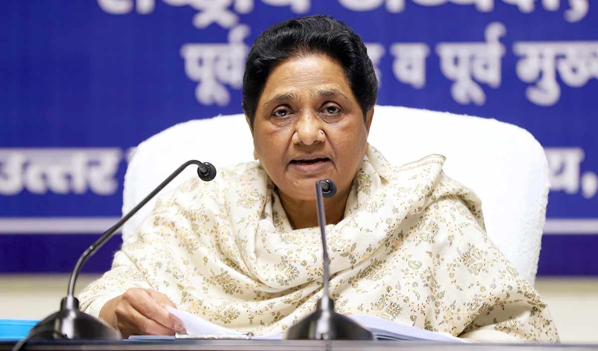 बहनजी के बदले राजनीतिक रुख का आखिर राज क्या है