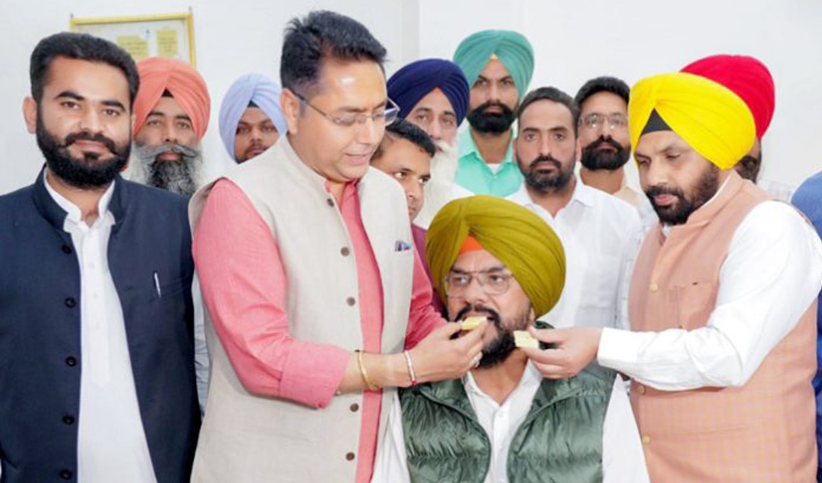 हमारी सरकार में रिश्वतख़ोरों के लिए कोई जगह नहीं हर हाल में रोकेंगे रिश्वतखोरी: धालीवाल