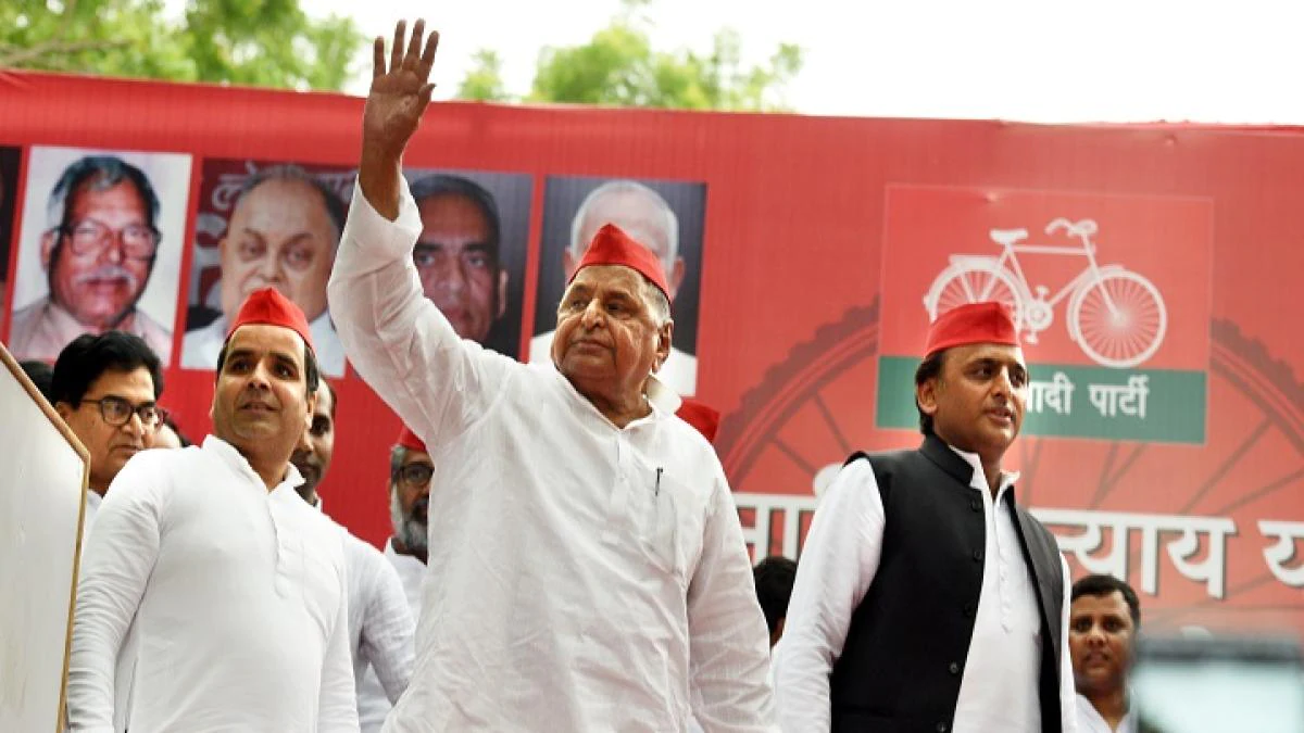 मुलायम की सीट पर यादव v/s OBC की चुनावी लड़ाई