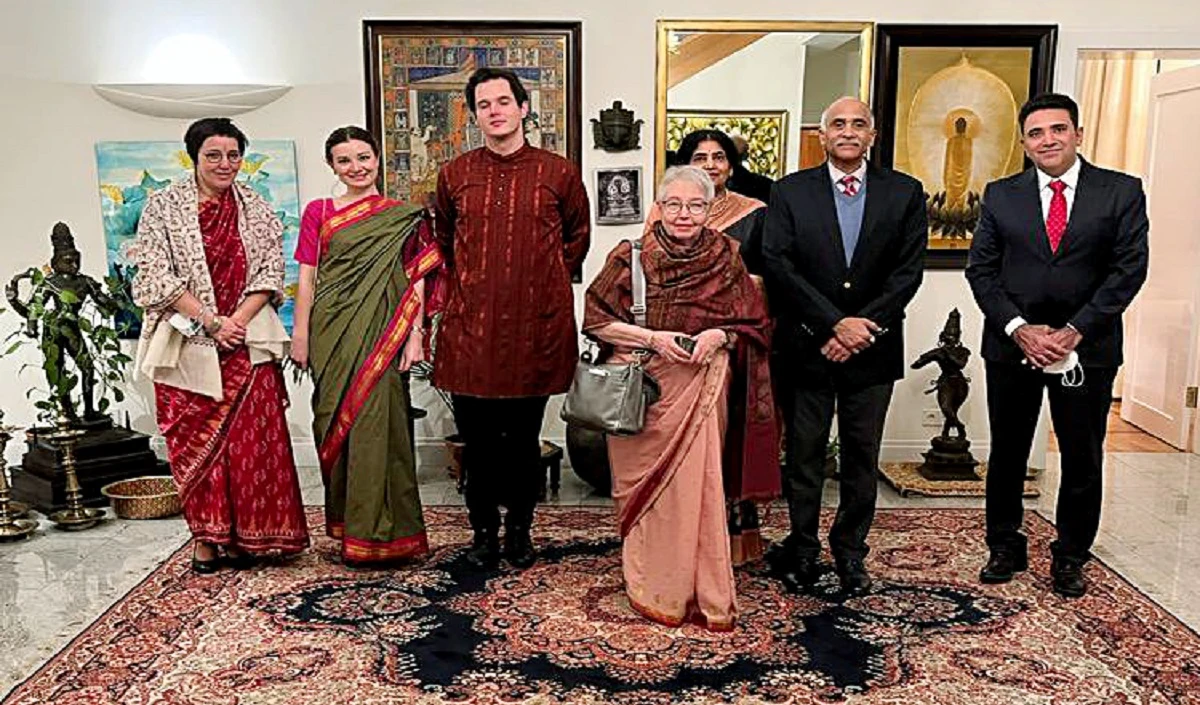 नेताजी सुभाष चंद्र बोस की प्रतिमा के अनावरण कार्यक्रम में शरीक नहीं होंगी उनकी बेटी