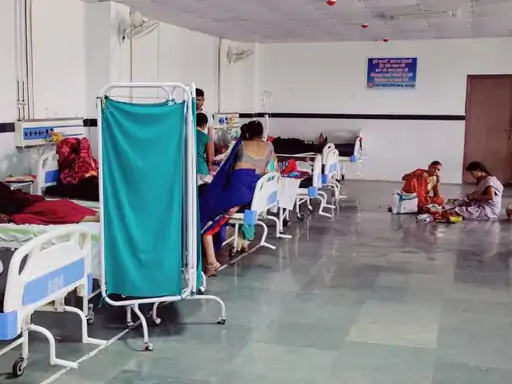 छेड़ने से रोका तो मुझे चलती ट्रेन से फेंक दिया छतरपुर की पीड़िता का दर्द-बोगियों में भागती रही गेट से लटकी