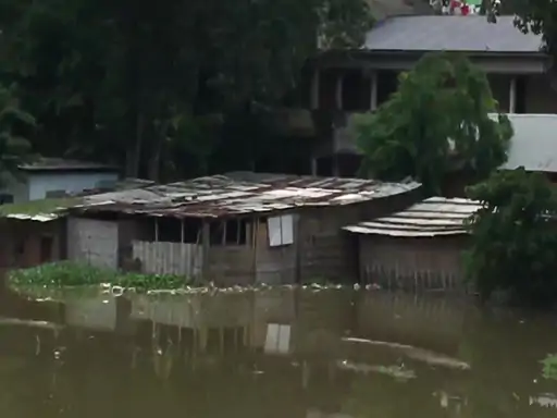 आधे देश में छाया मानसून पहले खूब तरसाया अब कहीं-कहीं दोगुनी बारिश करा रहा