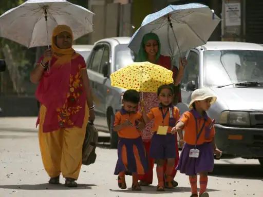 लखनऊ समेत UP के 26 जिलों में बारिश का अलर्ट