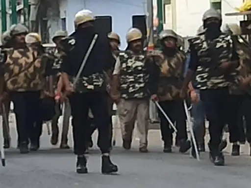 जुमे पर देशभर में हाई अलर्ट सहारनपुर से रांची तक फोर्स की तैनाती बढ़ी सोशल मीडिया पर खास निगरानी