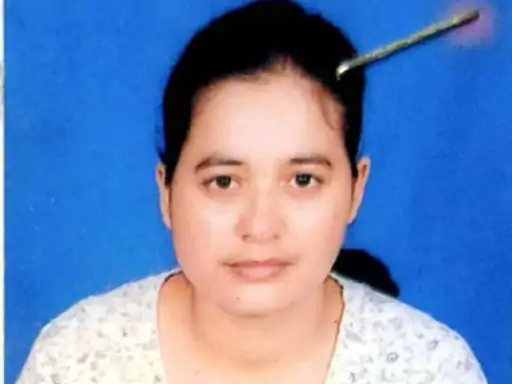 लंदन में रह रही प्रियंका प्रजापति के नाम से मिर्जापुर में 8 सालों तक की नौकरी गुमनाम पत्र से खुली पोल