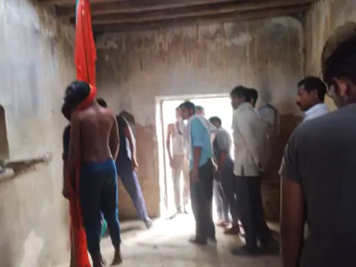 बदायूं के मंदिर में प्रेमी-प्रेमिका ने दी जान शादी के लिए तैयार नहीं थे दोनों के घरवाले अलग-अलग फंदे पर लटके थे शव