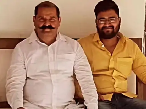 पेशी पर आए हत्यारोपी को VIP ट्रीटमेंट