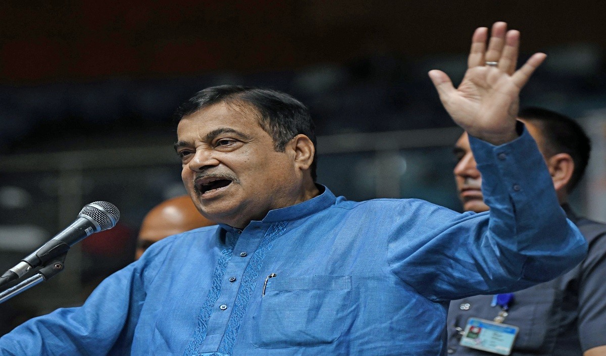 गडकरी ने भाजपा के सत्ता में आने का श्रेय वाजपेयी आडवाणी के प्रयासों को दिया