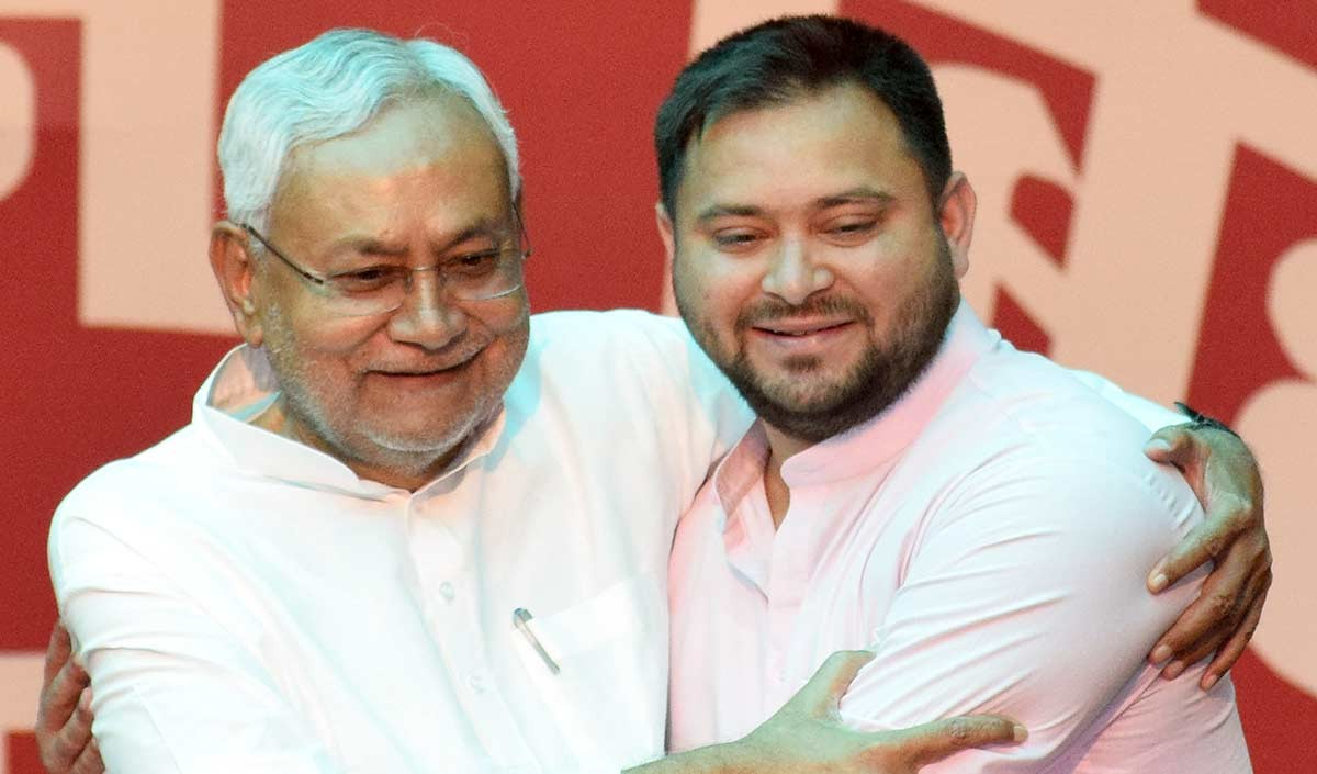 नीतिश कुमार के लिए जो कल तक भ्रष्ट थे सत्ता के लिए दूध के धुले हो गए