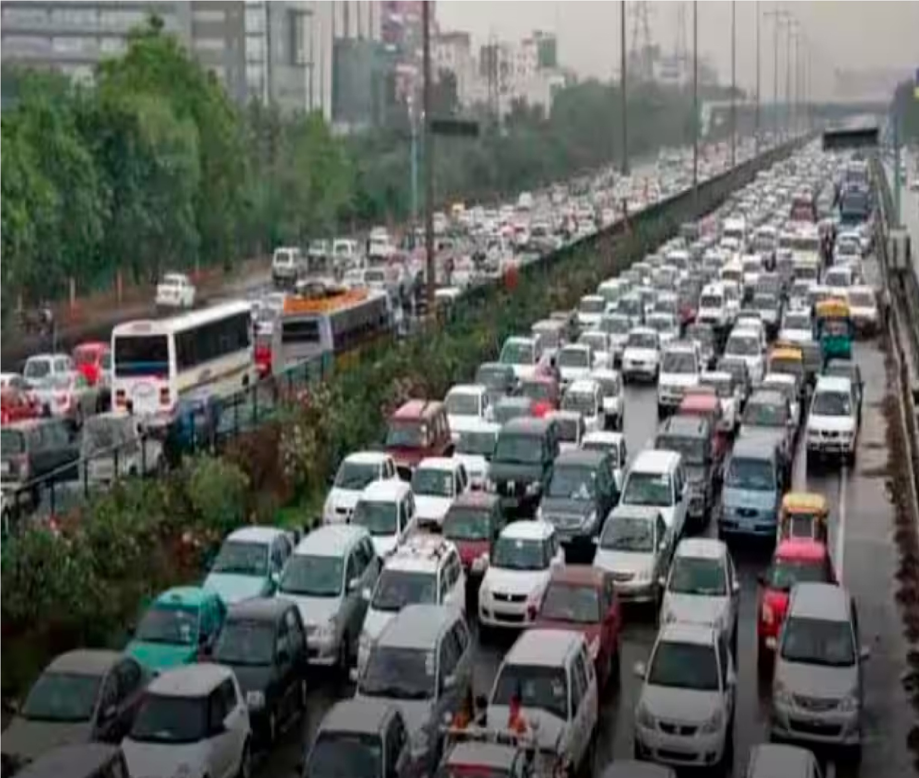 Noida: पत्नी को पीटकर घर से निकाला; 4 साल पहले हुई थी शादी, पति बोला- मेरी मां से मारपीट की, पत्नी ने कहा- दहेज मांग रहे