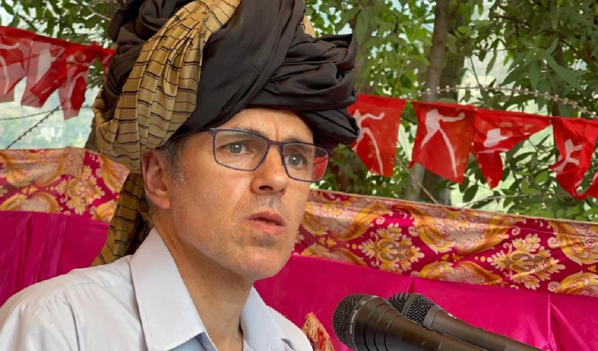 उमर अब्दुल्ला बोले- कहीं पर भी कश्मीरी लोग अपने आपको नहीं करते सुरक्षित महसूस
