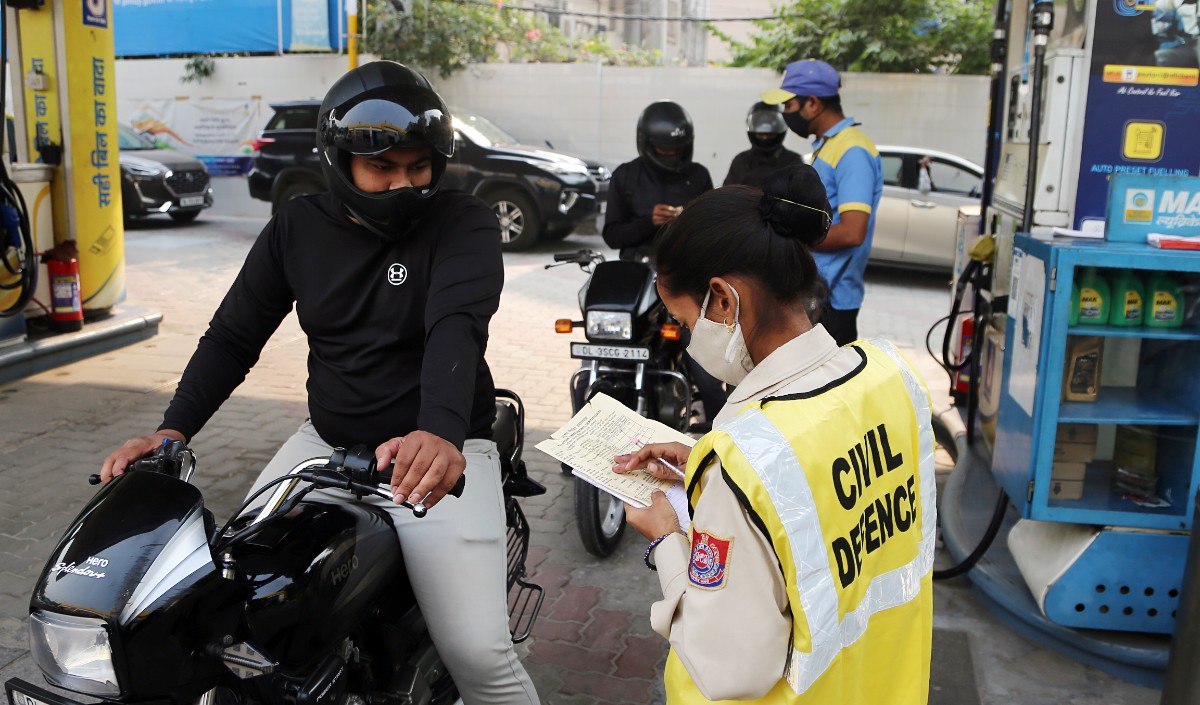 महंगाई की मार! दिल्ली में पेट्रोल-डीजल की कीमत में फिर से बढ़ोतरी