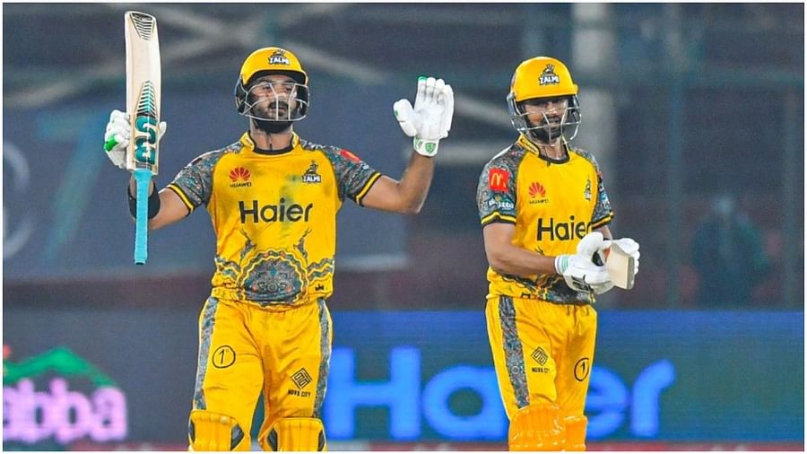 PSL 2022: शोएब मलिक ने जेम्स फॉकनर की 3 गेंदों पर किया गेम ओवर पेशावर के आगे क्वेटा का सरेंडर