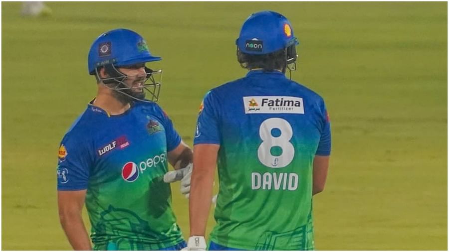 IPL 2022 के ऑक्शन लिस्ट में नाम आते ही गरजा 29 गेंदों पर ऐसा बरसा कि पाकिस्तानी बल्लेबाज का मचाया तूफान पड़ा कमजोर