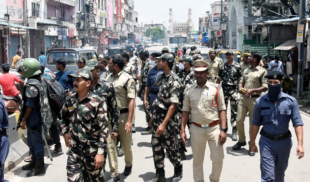 पैगंबर के खिलाफ टिप्पणी पर विवाद के बाद हैदराबाद में अतिरिक्त पुलिस फोर्स तैनात