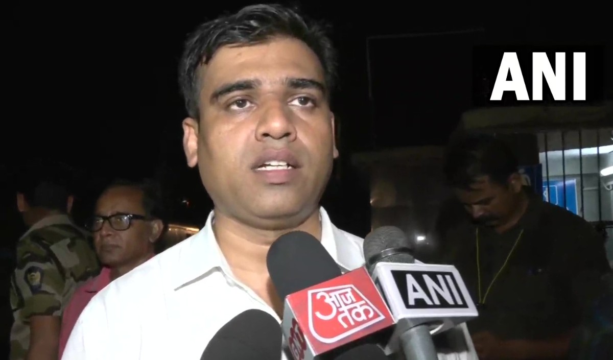 मुंबई में ट्रेन के टक्कर से पुडुचेरी एक्सप्रेस के तीन कोच पटरी से उतरे कोई हताहत नहीं