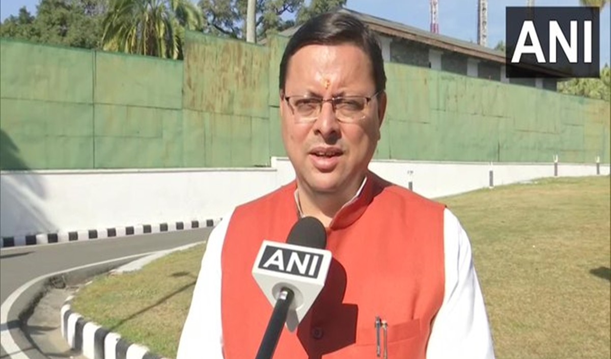 धामी ने कश्मीर फाइल्स फिल्म देखी उसे टैक्स फ्री करने के निर्देश दिए