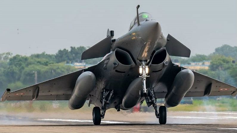 लखनऊ में चोरी हो गया फाइटर जेट मिराज का पहिया जानिए क्या है मामला