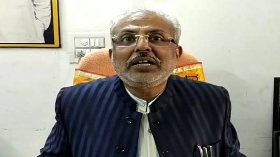 योगी सरकार के मंत्री का विवादित बयान- मदरसे से निकलते हैं आतंकी मन्नान वानी भी AMU से पढ़ा था