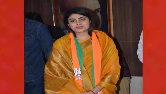 New Delhi: क्रिकेटर रविंद्र जडेजा की पत्नी रिवाबा आज दाखिल करेंगी पर्चा, ऑलराउंडर ने मांगे पत्नी के लिए वोट