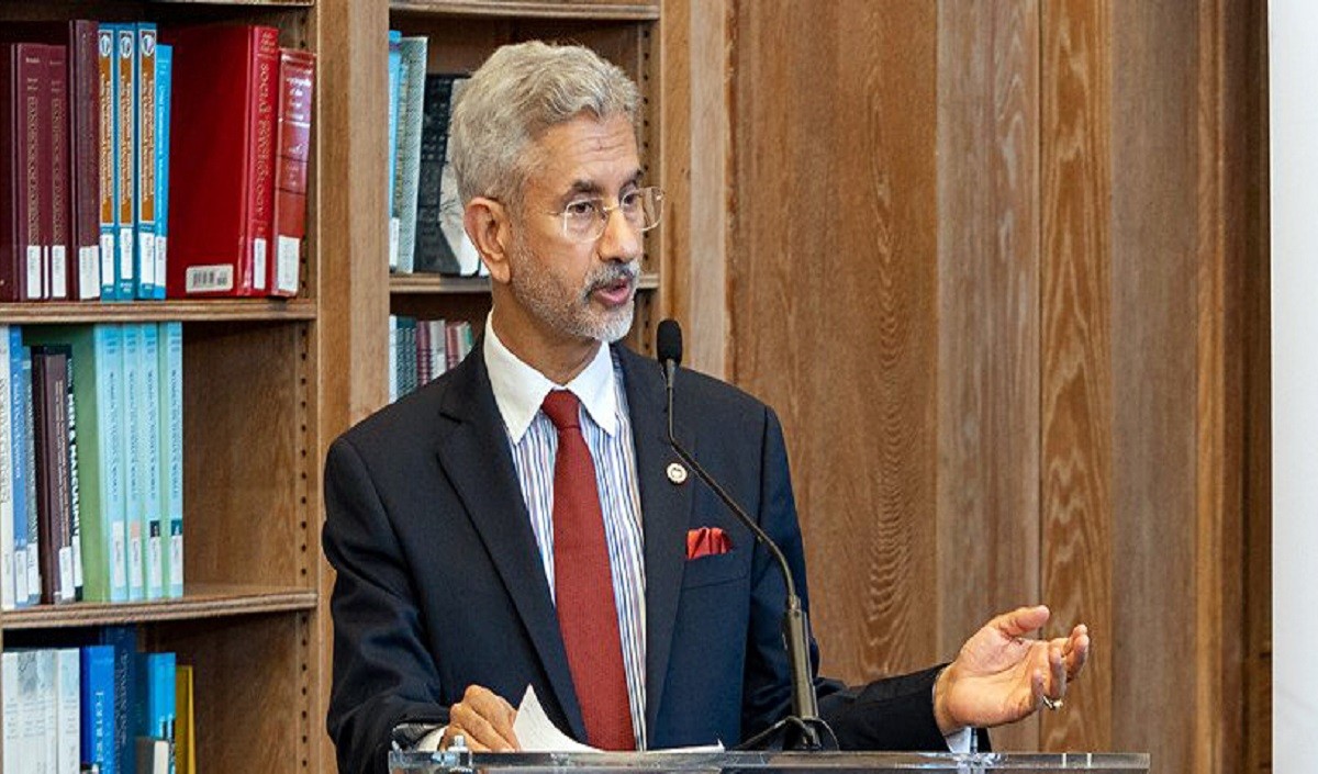 S-400 की खरीदारी को लेकर भारत पर मंडरा रहा प्रतिबंध का खतरा जयंशकर की US को दो टूक बोले- प्रतिबंधों की परवाह नहीं