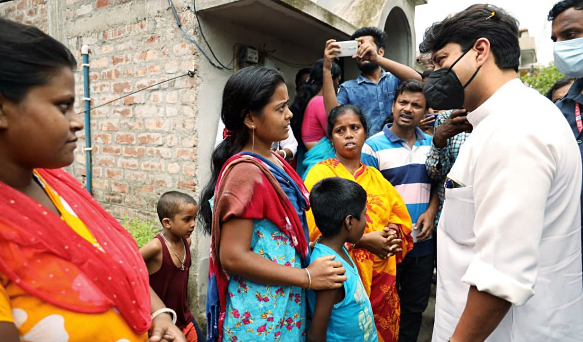 बंगाल के दमदम लोकसभा क्षेत्र में ज्योतिरादित्य सिंधिया ने जनसंपर्क अभियान की शुरुआत की