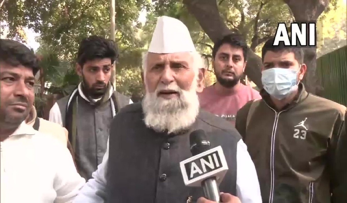 हर घर तिरंगा अभियान पर SP सांसद का बेतुका बयान