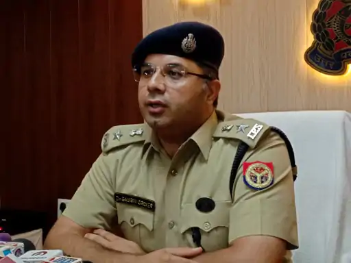 गोरखपुर: 2 दिन में 5 हत्याएं, 3 युवकों और एक शिक्षिका की हत्या, एक साल की मासूम को भी पटककर मार डाला