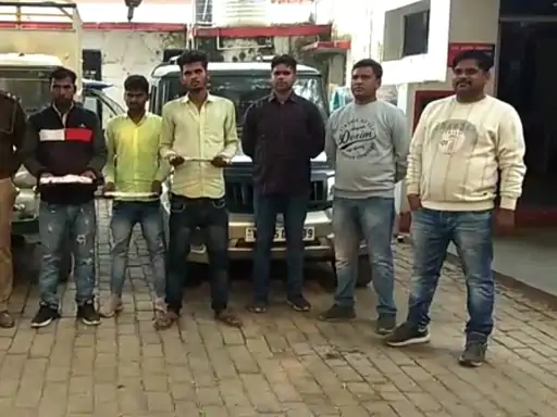 सुल्तानपुर में 3 वाहन चोर गिरफ्तार: बोलेरो, पिकप व एर्टिगा जैसी गाड़ियां बरामद