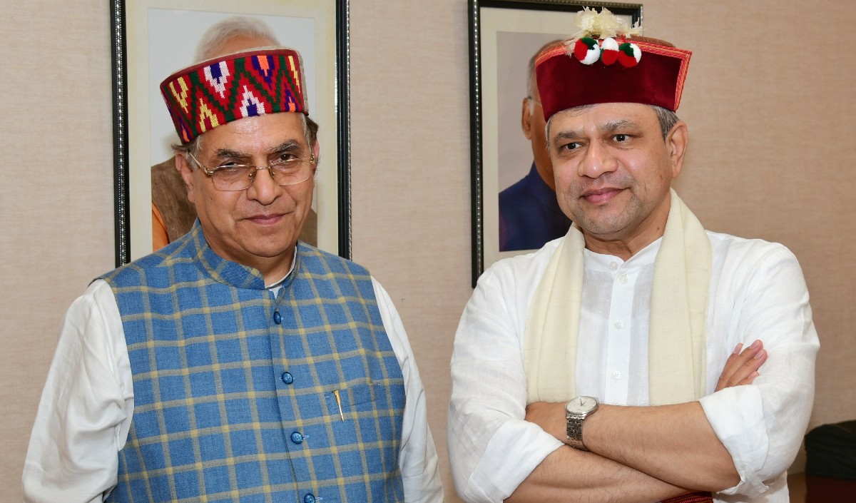 सुरेश भारद्वाज ने केन्द्रीय रेल मंत्री से भेंट की