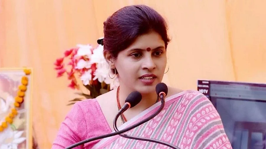  BJP विधायक दयाशंकर सिंह से तलाक लेंगी पूर्व मंत्री स्वाति सिंह कोर्ट में फिर दी अर्जी