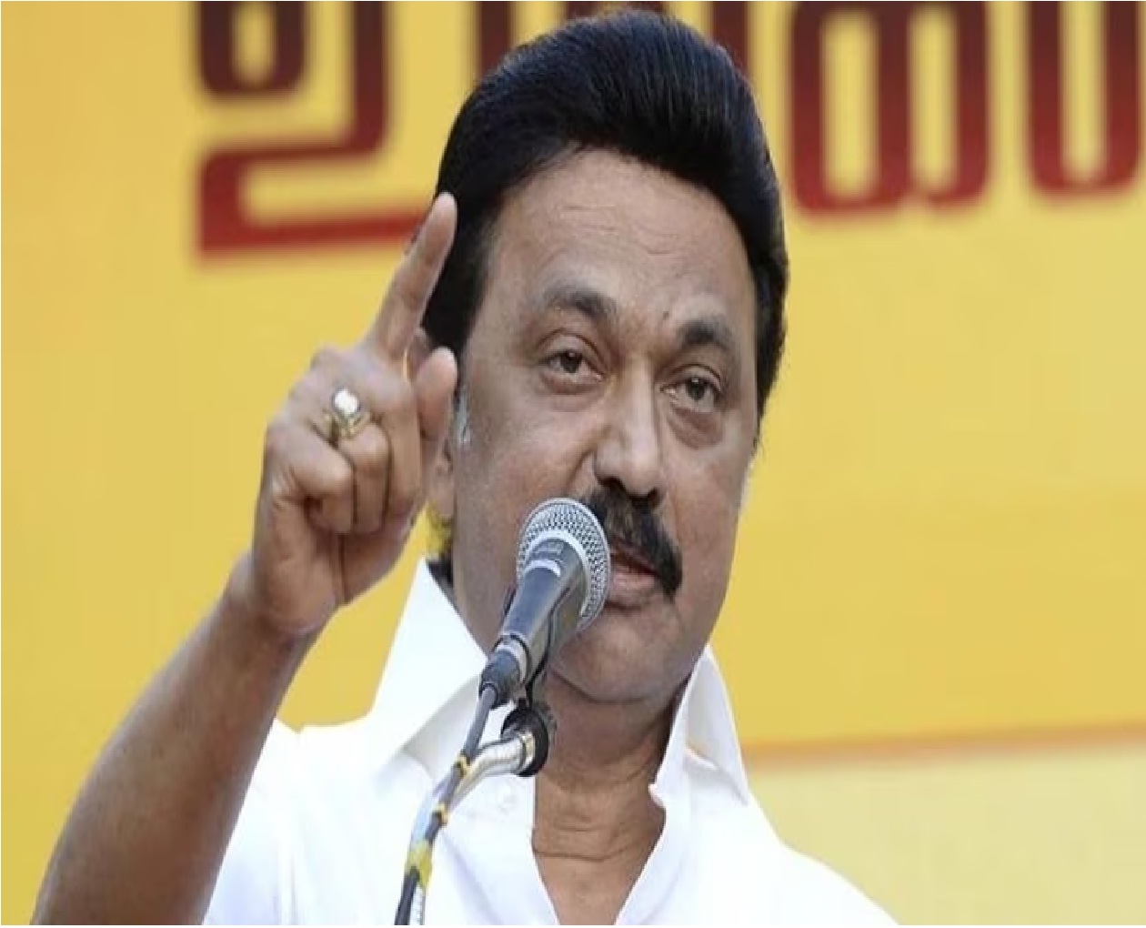 तमिलनाडु में AIADMK के अलग होने से चिंतित है BJP