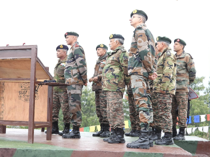 नई दिल्ली:तवांग झड़प के 6 हफ्ते बाद अरुणाचल गए आर्मी चीफ,LAC पर सुरक्षा और तैयारियों का  लिया जायजा, जवानों की तारीफ की