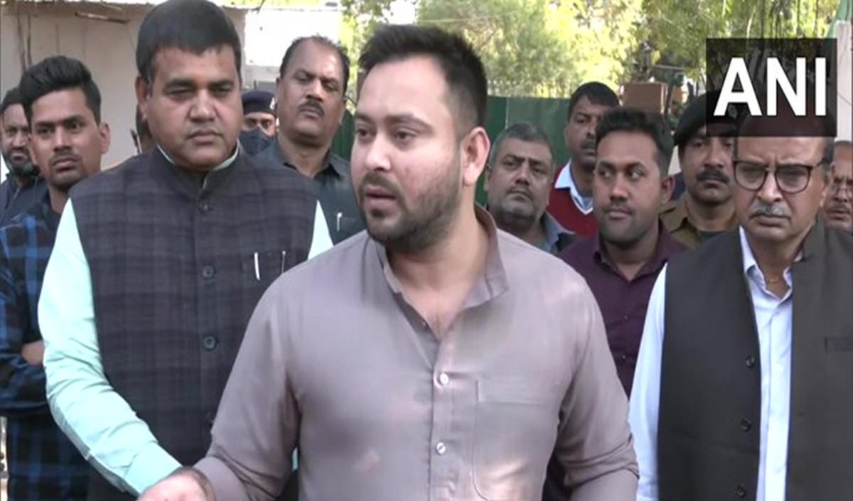 तेजस्वी ने उत्तरप्रदेश में सपा की शानदार जीत अखिलेश की मुख्यमंत्री पद पर वापसी की भविष्यवाणी की